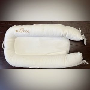 Dockatot Deluxe Plus